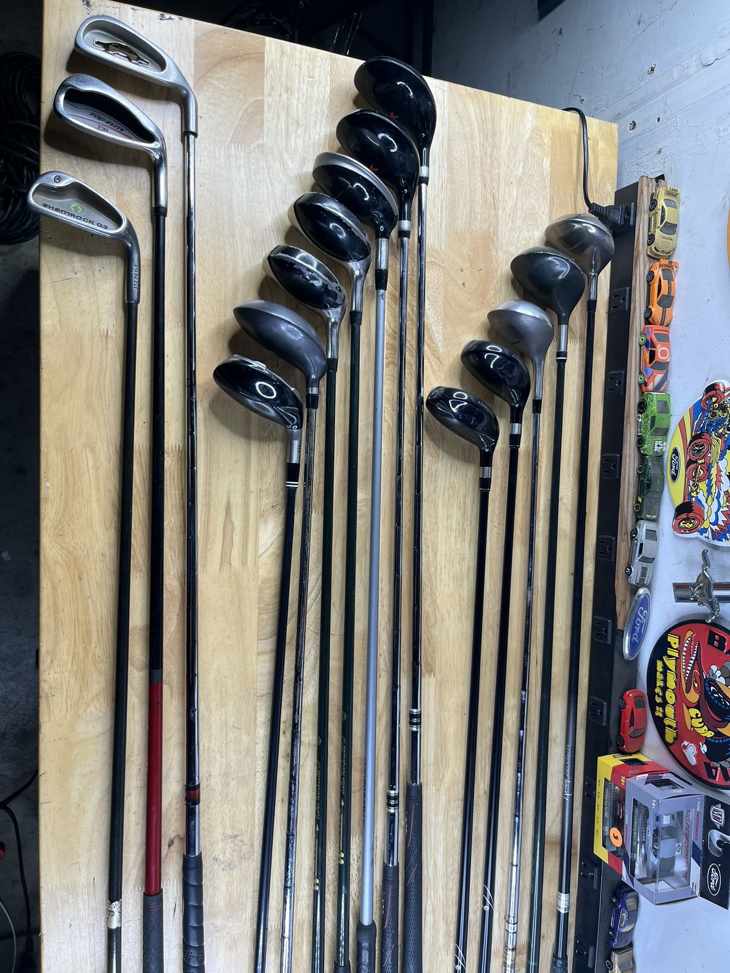 Golf Clubs And Golf Bags 