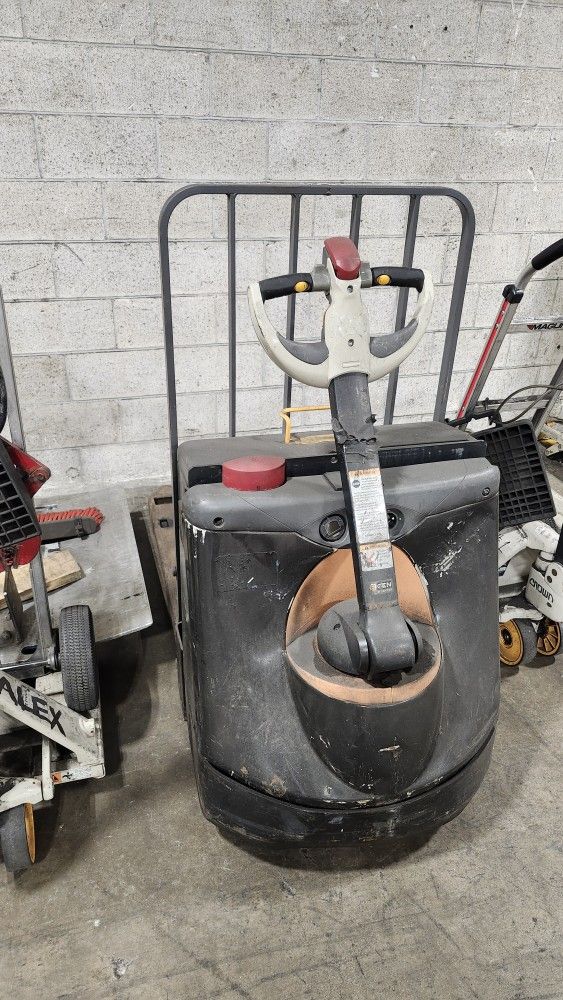 Power Pallet Jack
