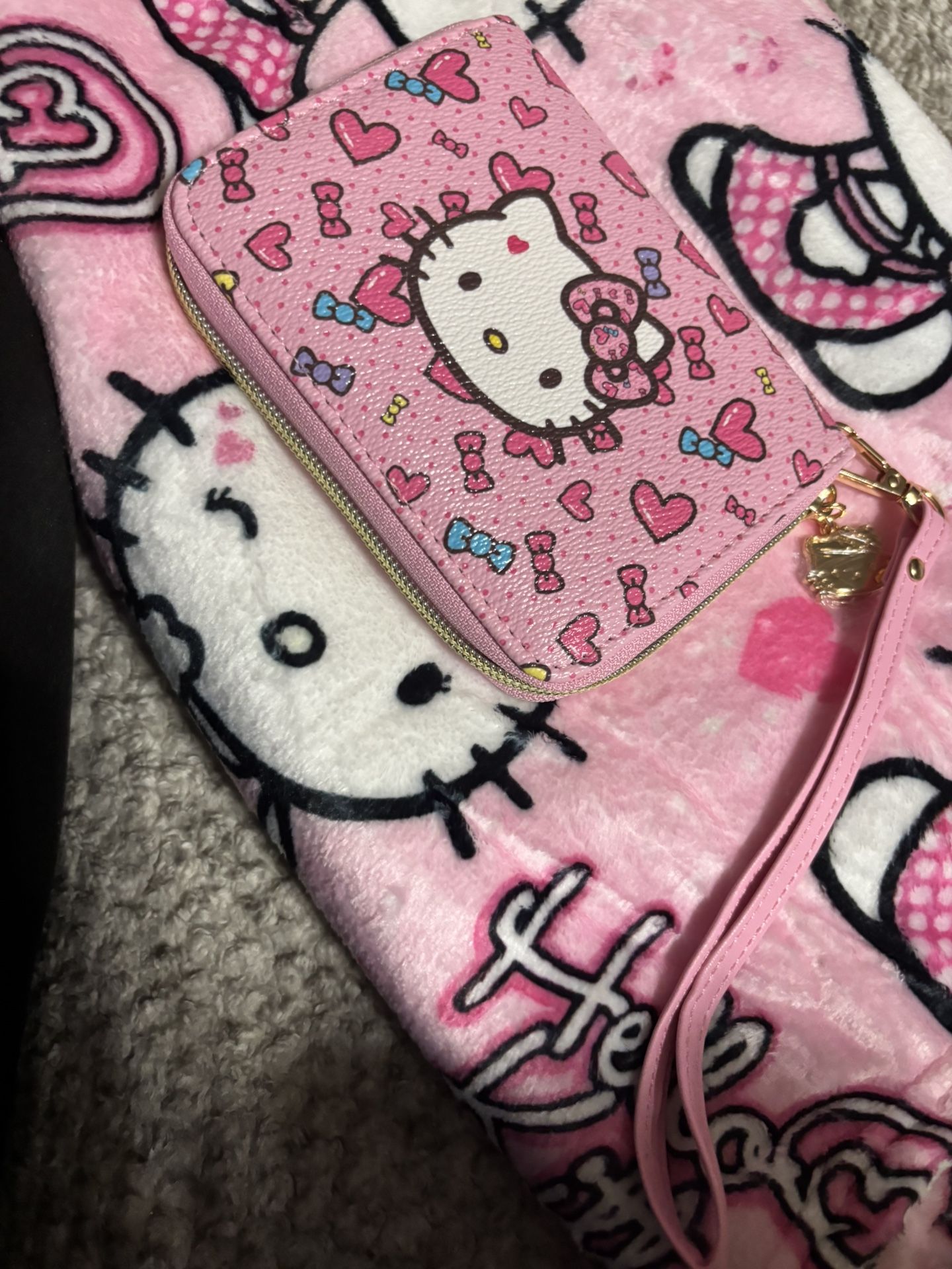 Hello Kitty Wrist Wallet