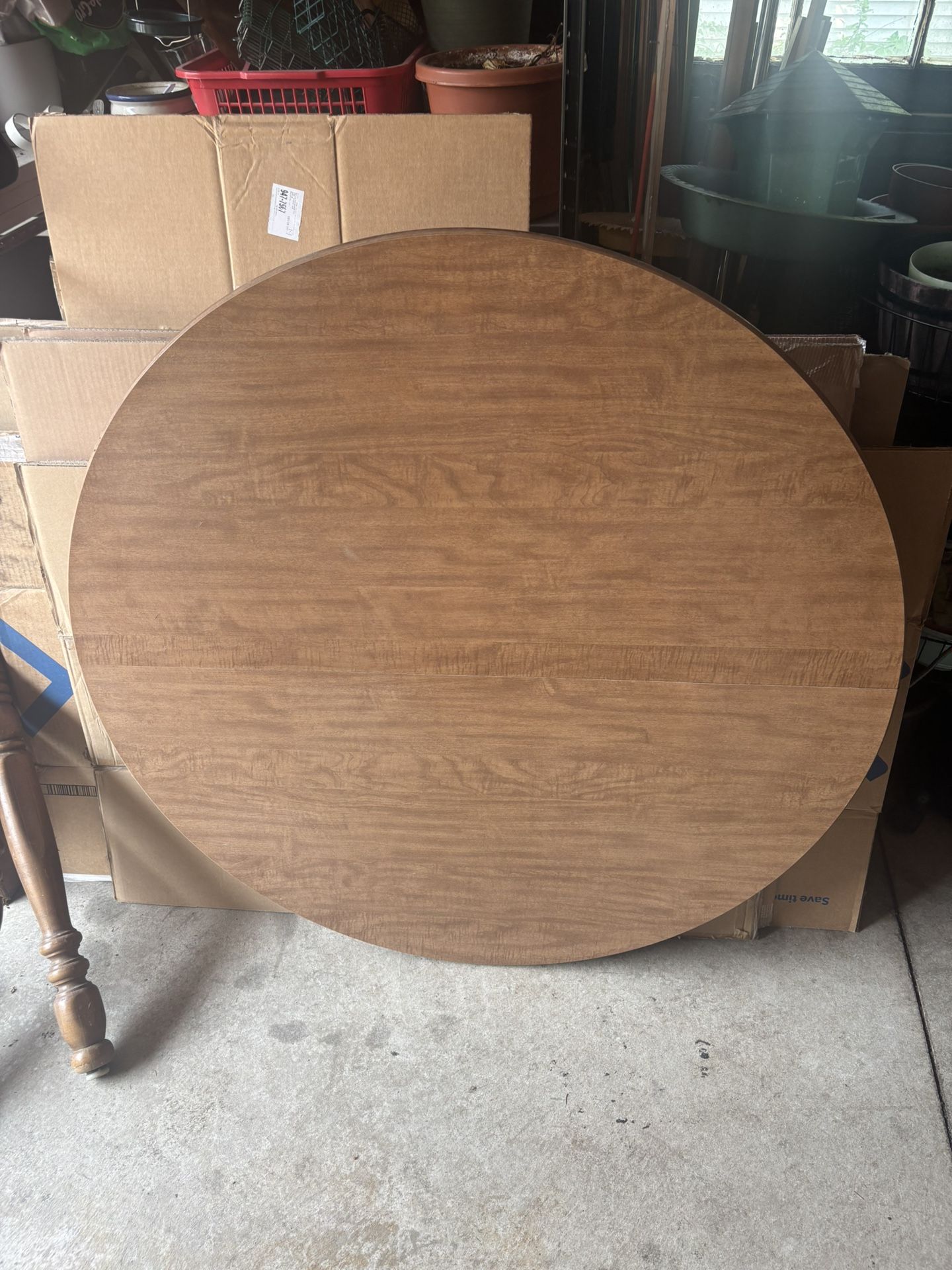 Round Table