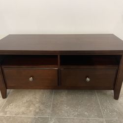 Furniture Tables/Chair