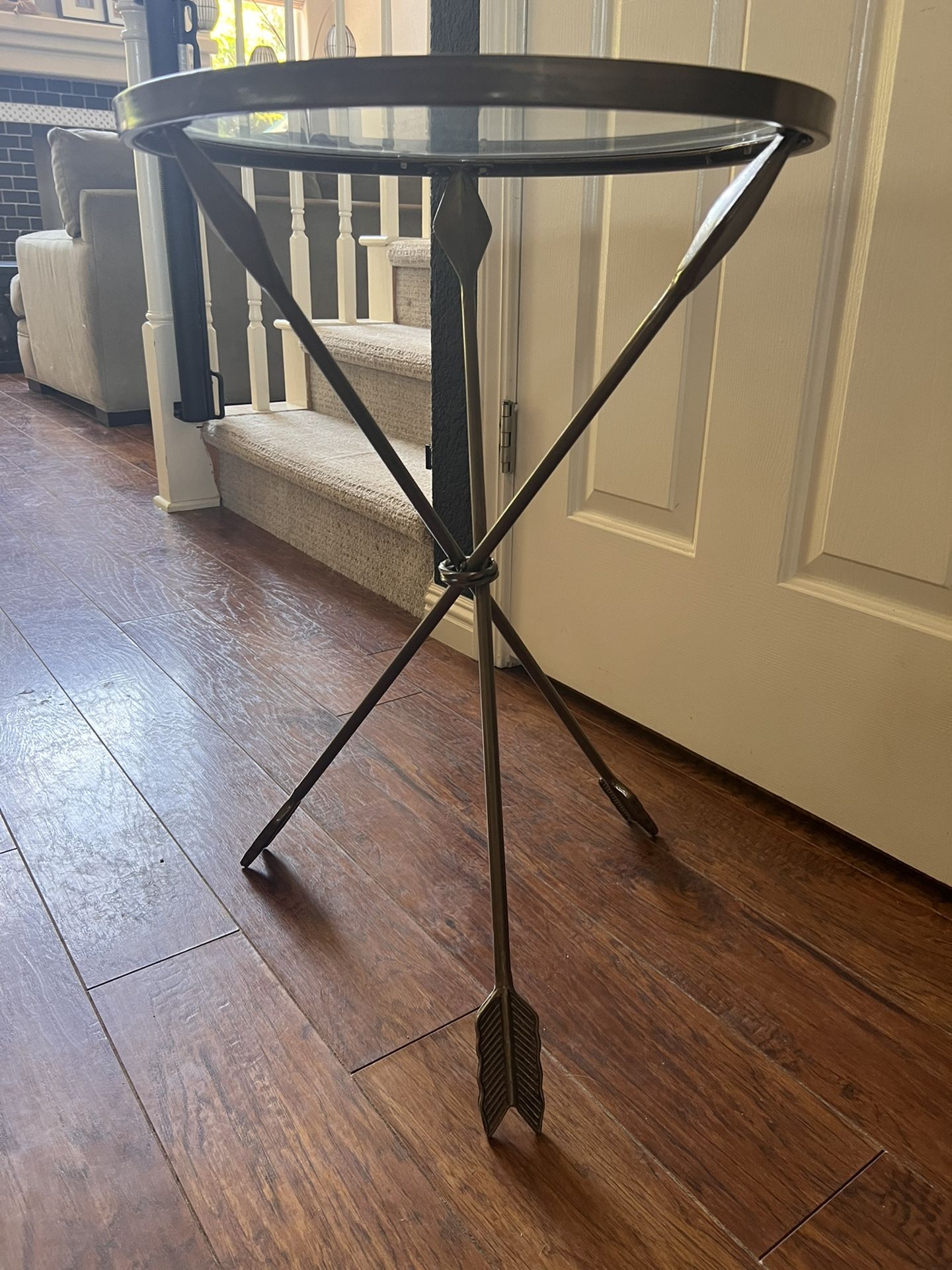 End Table/ Plant Stand