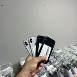 iPhone X 64GB Unlocked $179
