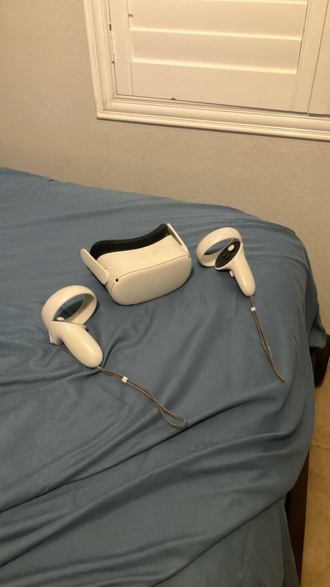 Oculus Quest 2 NO HEADSTRAP