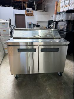 Intertek Salad Pre Station Table-2 Door Refrigerated
