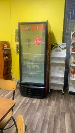 Commercial refrigerator
