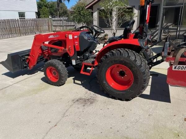 2020 Branson 3520R TRACTOR