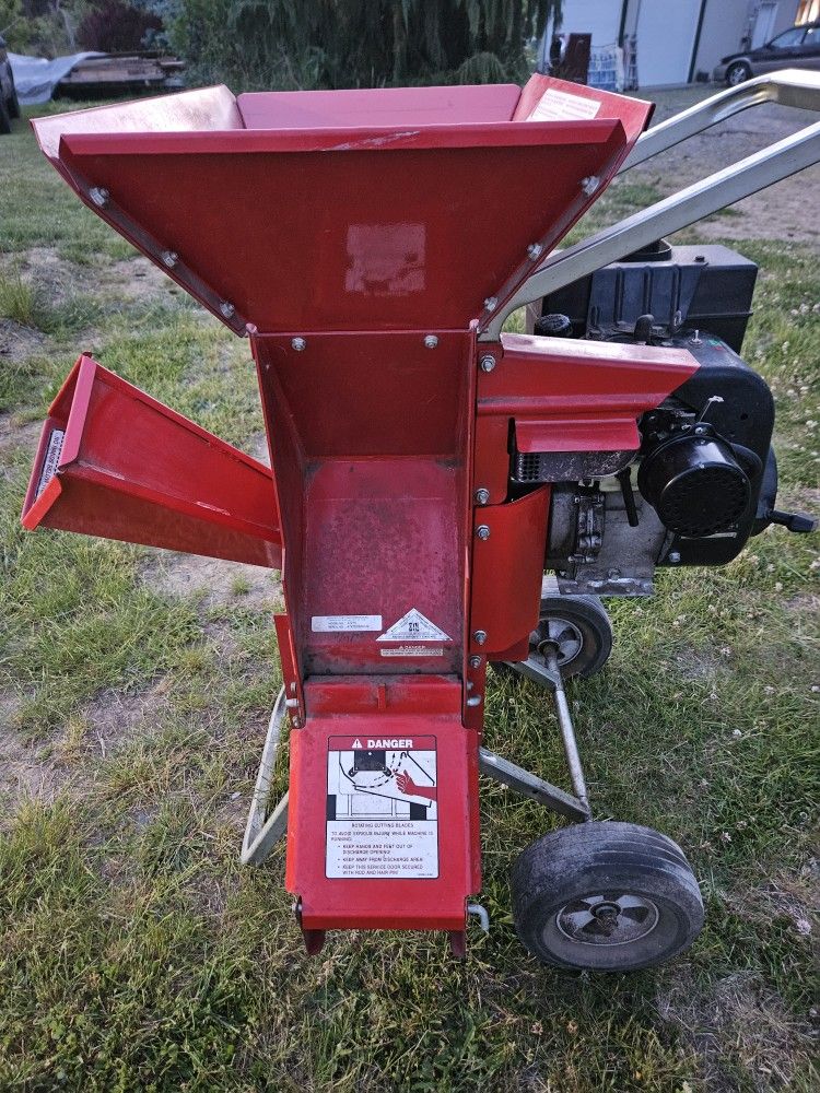 Chipper Shredder. Good Condition.
