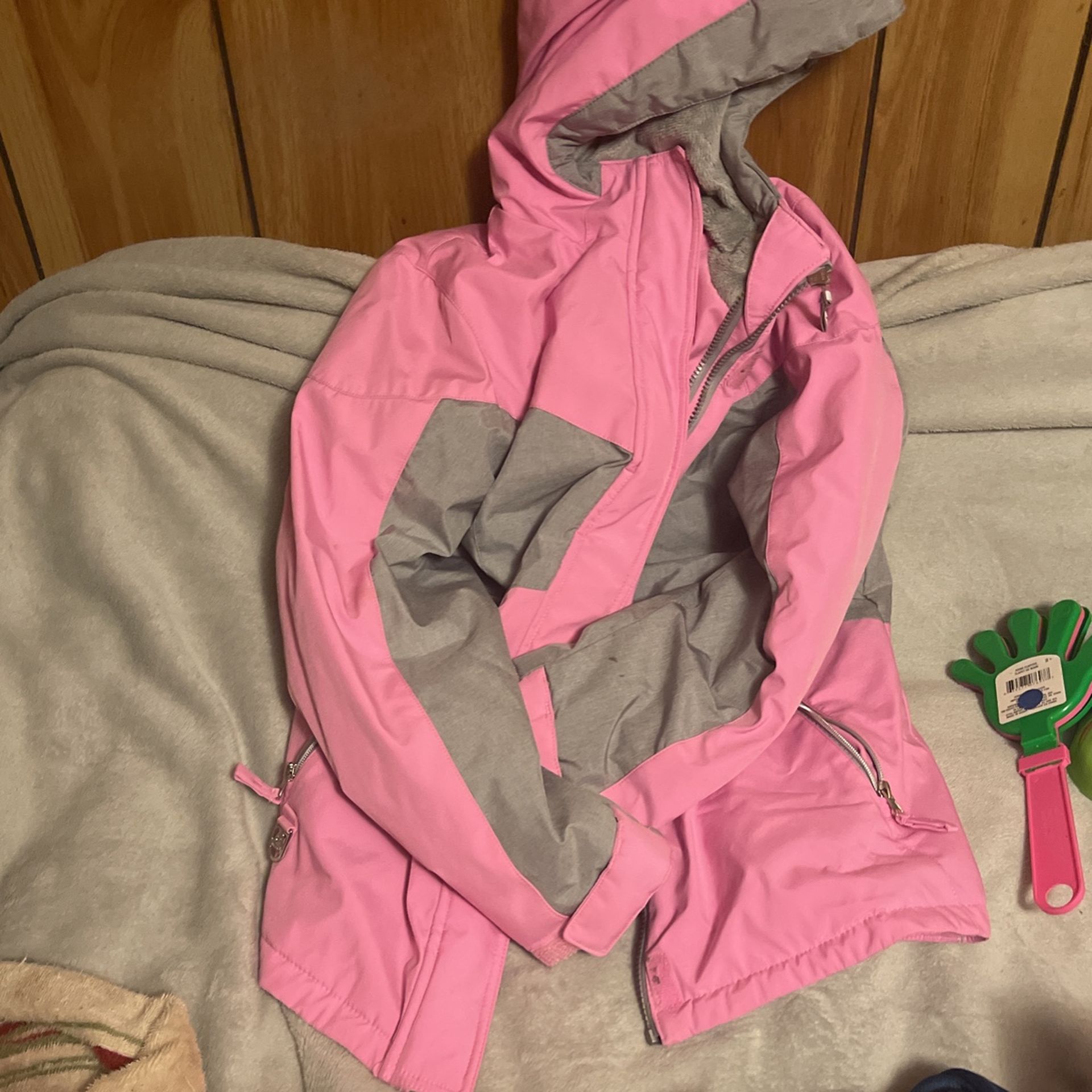 Girls (14-16) And Women Small Size Jacket Pink And Grey Color Perfect For Winter ❄️ And Cold Weather