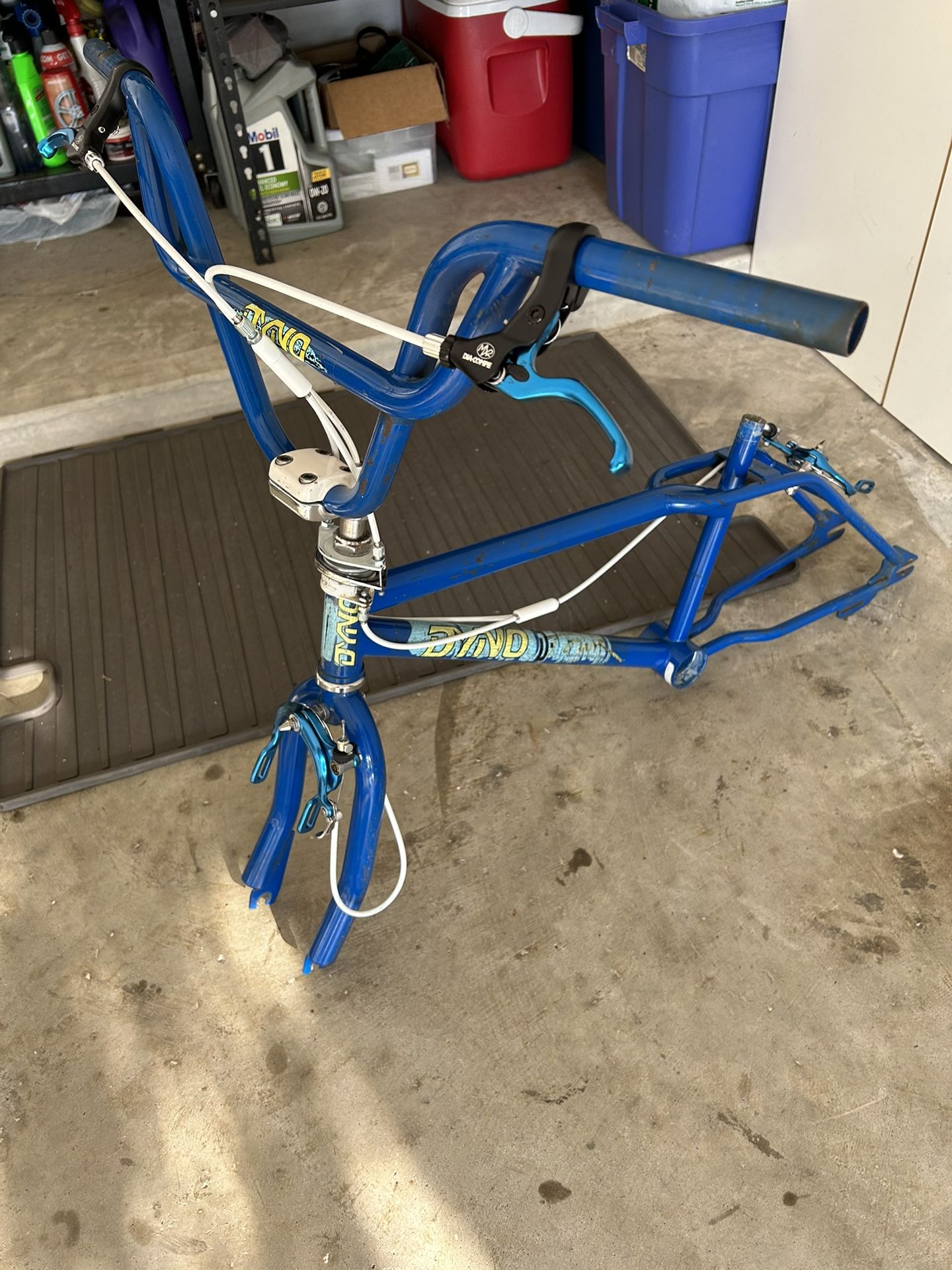 Poignées BMX Dyno - Blanches - Slip-On - NOS - Pour Slammer, Detour, Dtour Pro, Compe