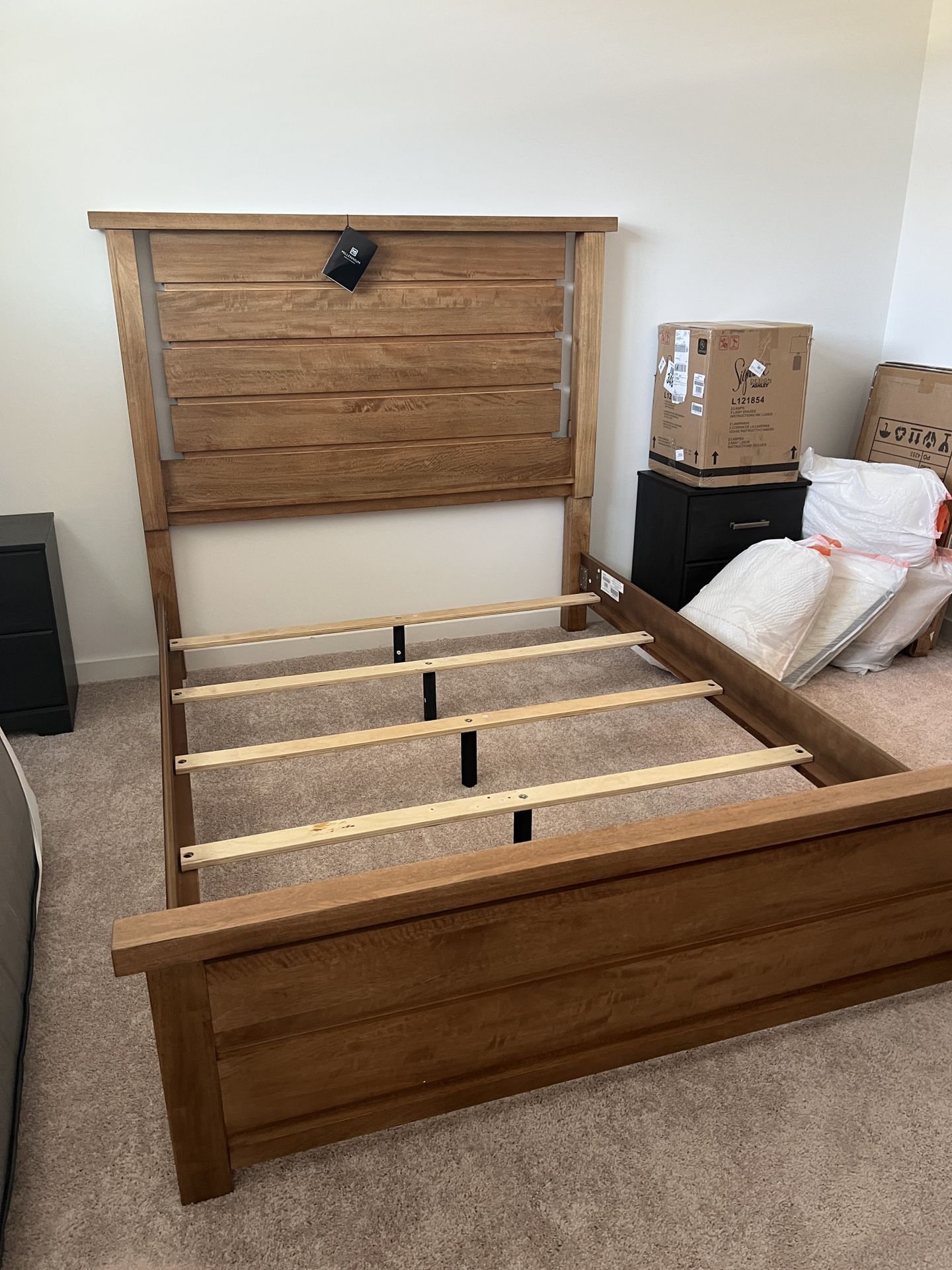 ✨ Brand New Ashley Kristiland Queen Bed – Never Used! $650 OBO
