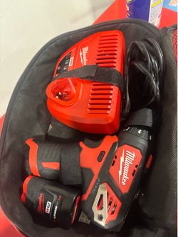 Milwaukee M12 Screwdriver