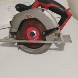 Milwaukee  M18 Circular Saw