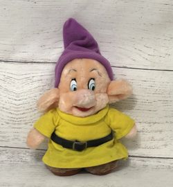 Disney Parks Walt Disney World Dopey 9” inch Plush Toy