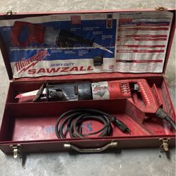 Milwaukee Heavy Duty Sawzall 