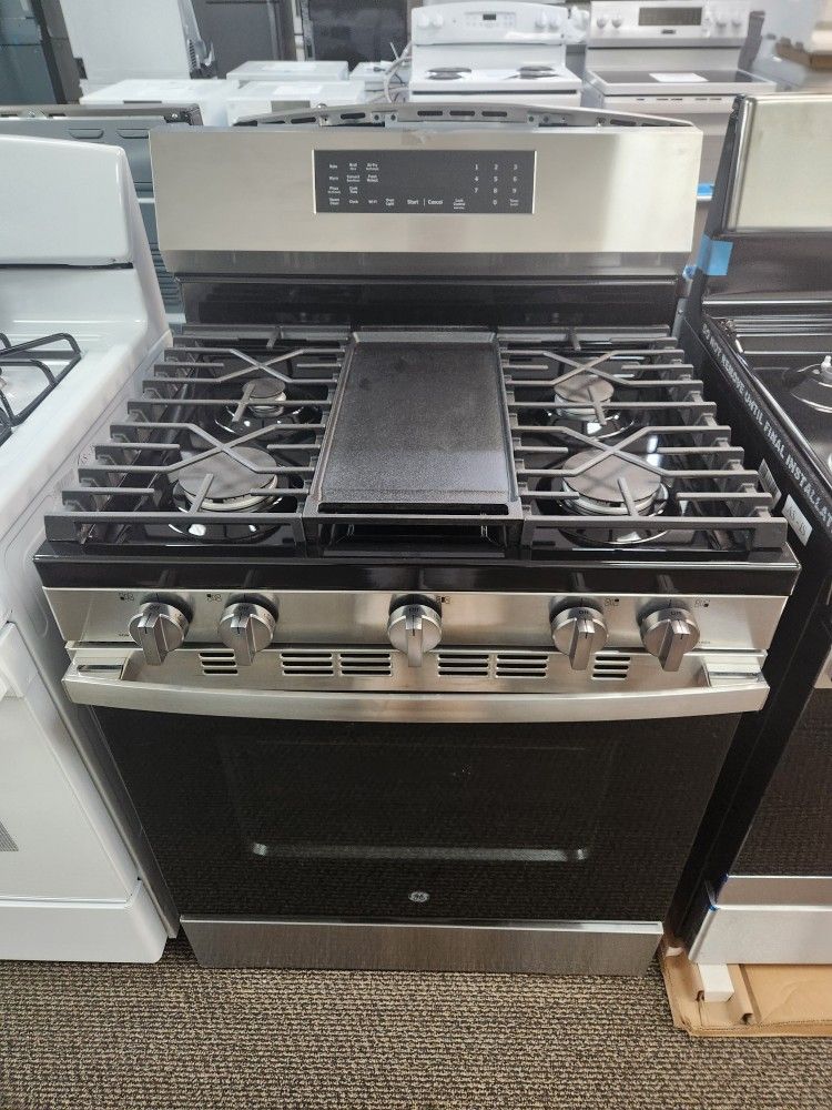 30 in. 5-Burners Smart Free-Standing Gas Convection Range in Stainless with EasyWash Oven Trav And No-Preheat Air Fry