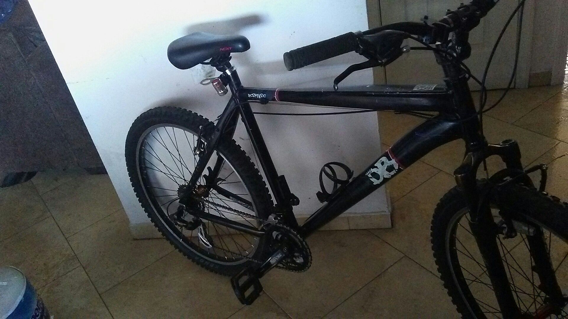 Diamondback response mountain bike in great condition only asking $150 or best offer