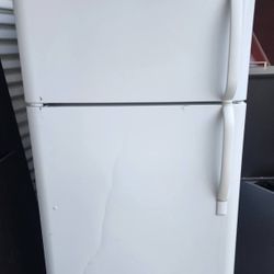 Fridgidare Refrigerator Pick Up Aliso V