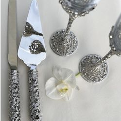 Wedding Set - Champagne Flutes & Cake Servers