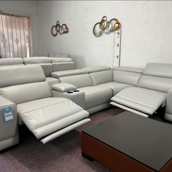 Furniture- Beyond Leather 5 Pc Sectional With 2 Powe Really 