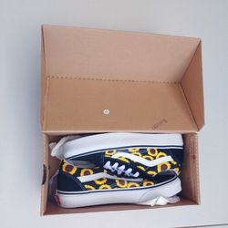Vans Old Skool Low Shoes Size 2.5 Youth 