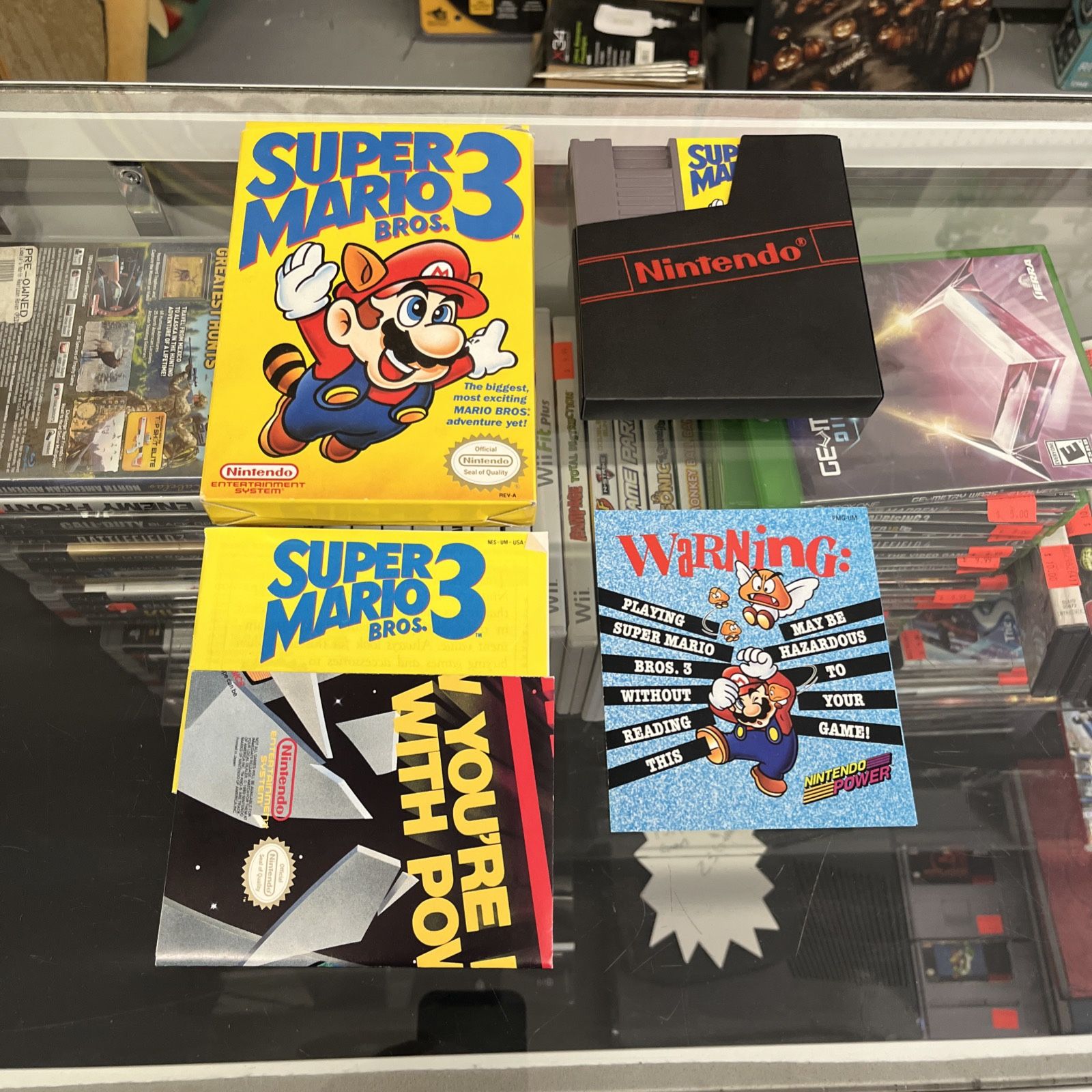 Super Mario Bros. 3 (Nintendo NES) Complete In Box w/ Manual