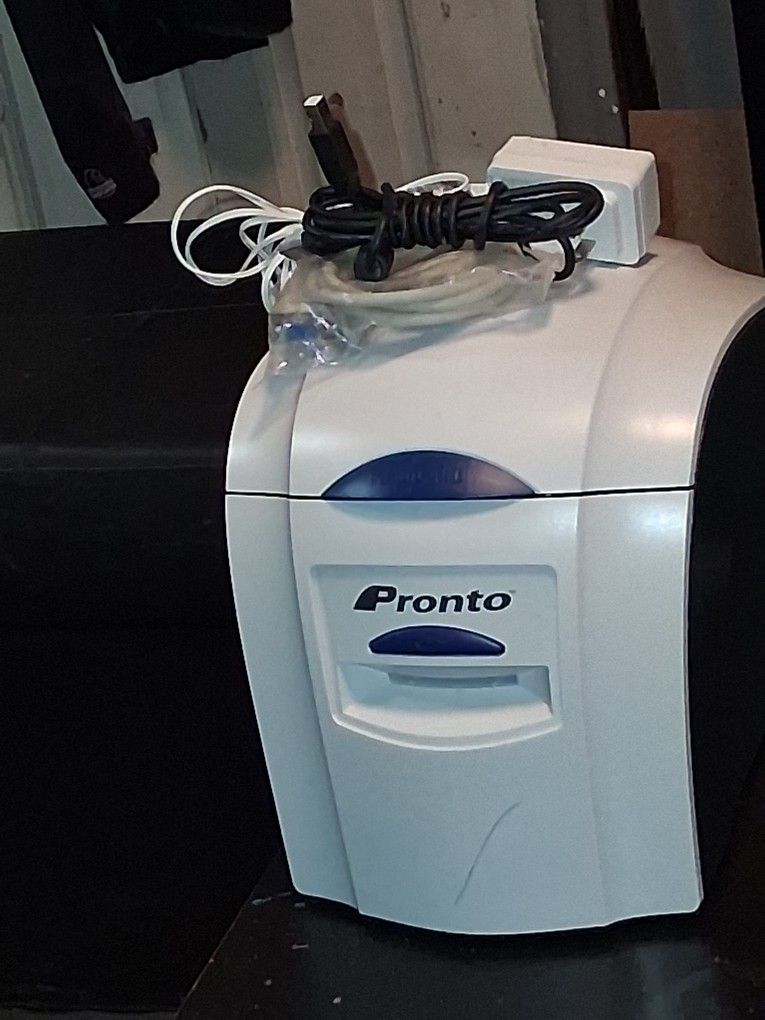 Magicard Pronto 100 ID Card Maker