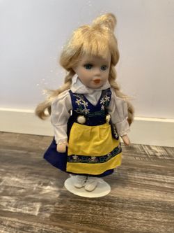 Vintage Collectible Doll 