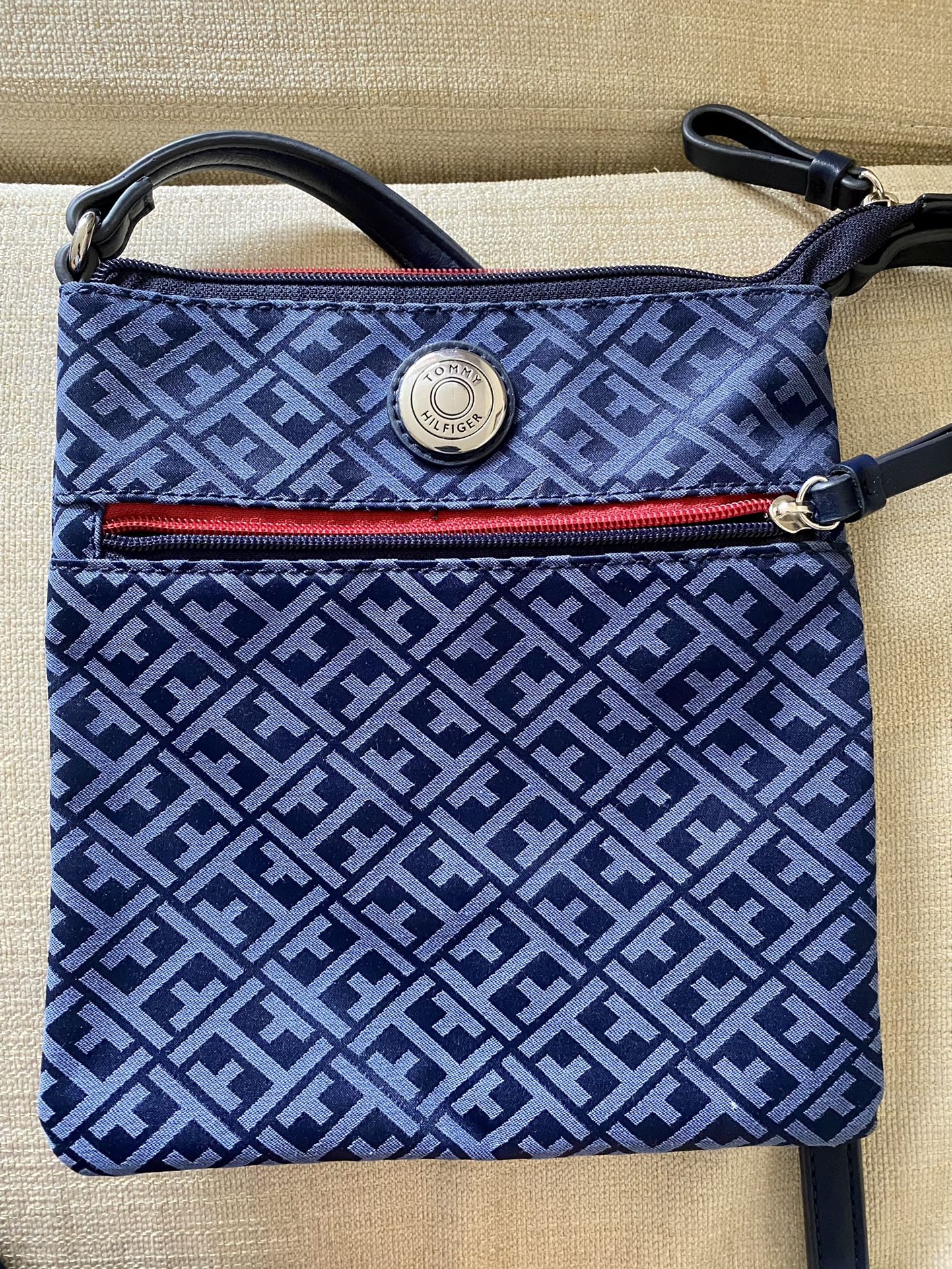 Tommy Hilfiger Blue pattern cross body purse