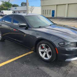 2016 Charger 3.6 118000 Miles