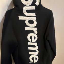 Supreme Hoodie
