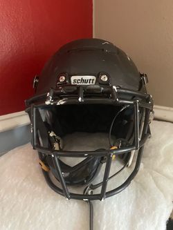 Schutt Football Helmet with Face Mask Medium