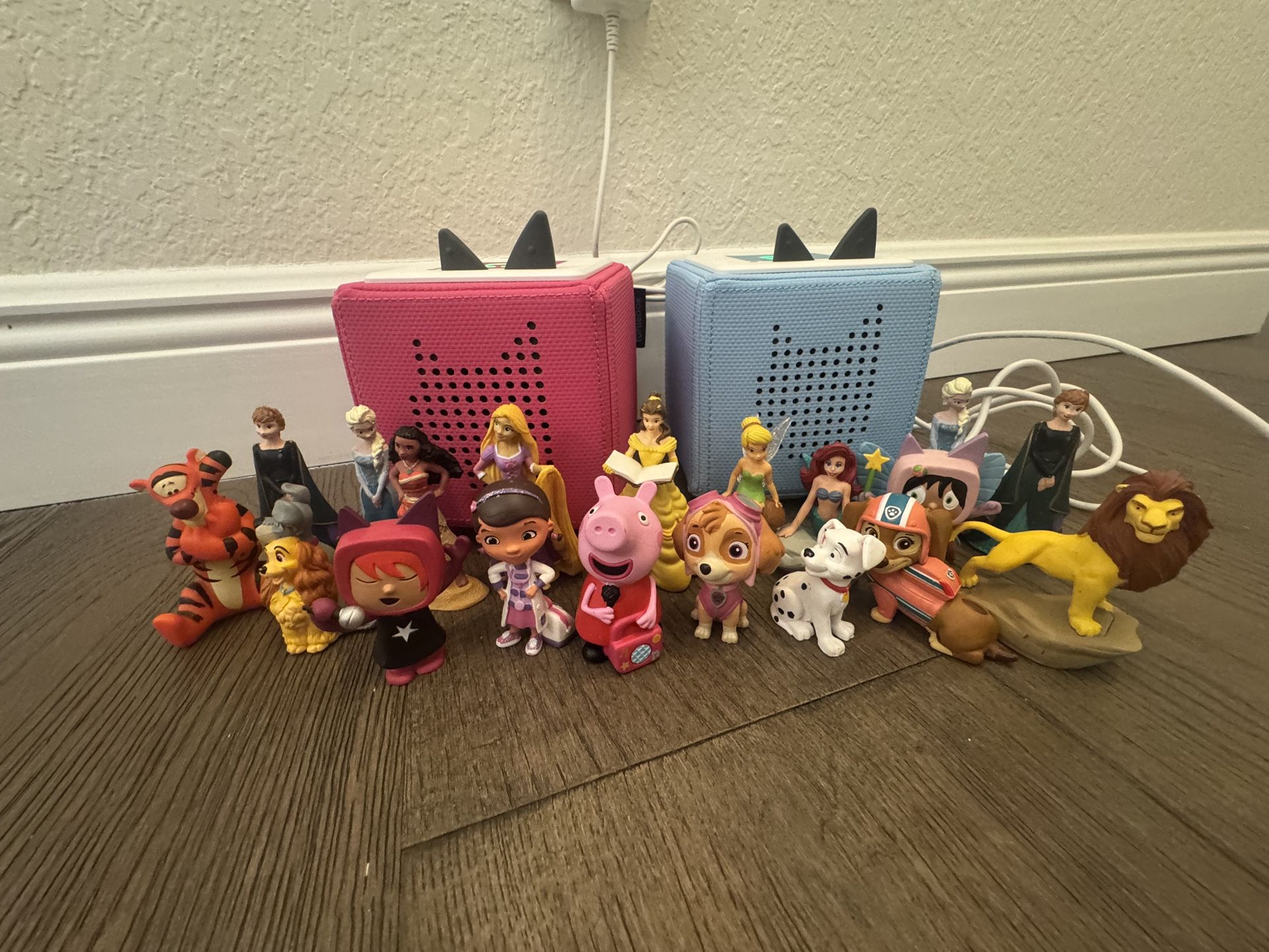 2 Tonie boxes + 19 figurines