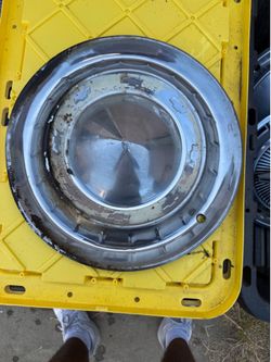 1(contact info removed) Chevy Bel air hub cap