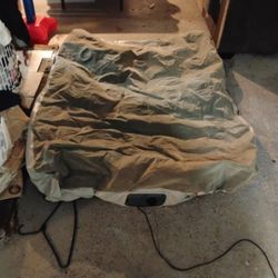 Air Mattress WIT Built In Air Machine 