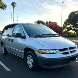 2000 Dodge Caravan
