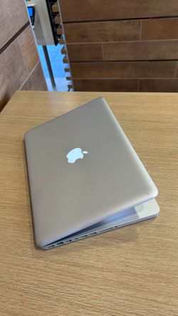 Apple MacBook Pro 13” i5/8GB/256GB SSD $140