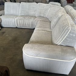 Fluffy Sectional Recliner 