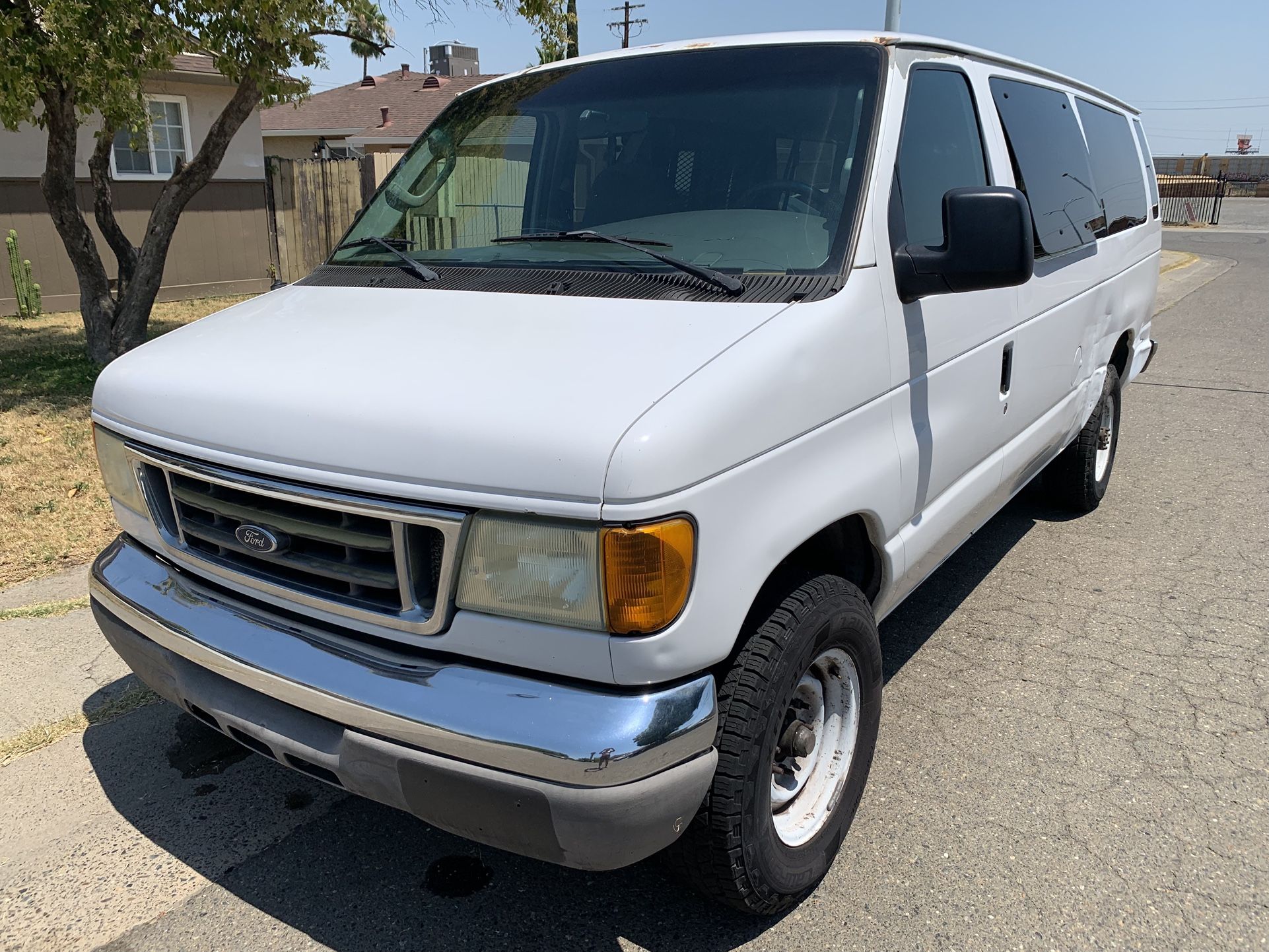 2006 Ford E350