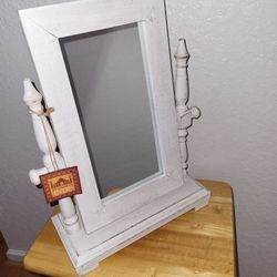 Beautiful table mirror