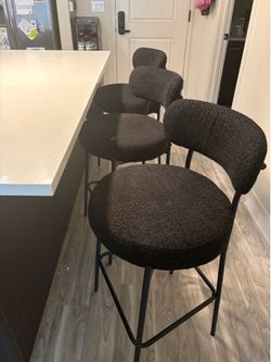 Bar stool