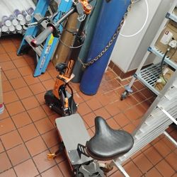 Gt08 E-scooter W/ Seat. (44 Mph)