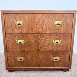 Dresser for sale 30H 32W 19D