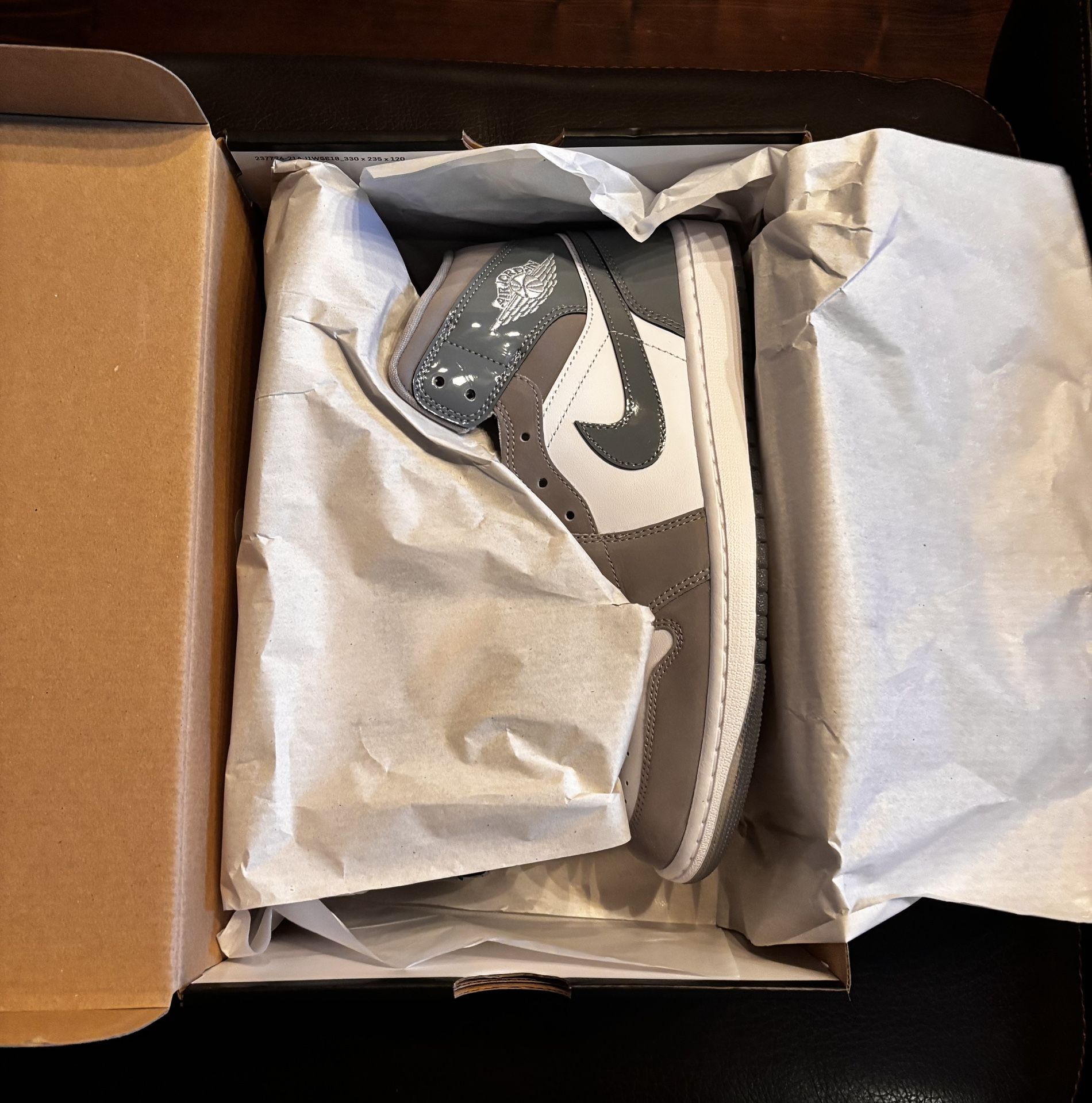 Men's AIR JORDAN 1 MID SE WHITE/COOL GREY-MEDIUM GREY Size 12, 12.5