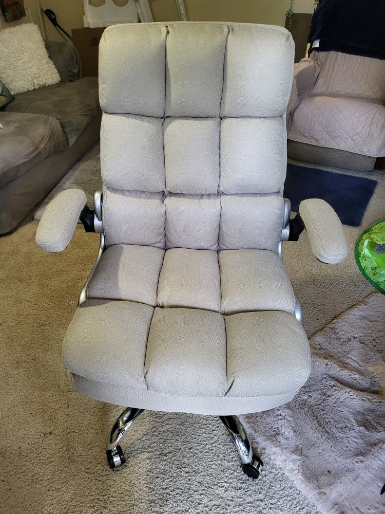 Like New Big And Tall Office Chair