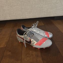Nike Phantom
