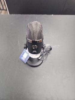 Blue yeti nanotechnology microphone