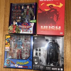 Mafex/ Gong Studios Figures