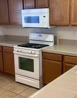 Whirlpool Gas Stove and Microwave