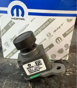 Genuine Dodge RAM Rear View Back Up Camera New OEM Mopar, ((contact info removed)8AL)